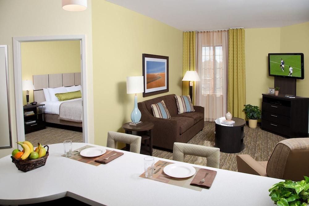 Candlewood Suites - Omaha Millard Area By Ihg Exterior foto